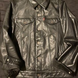 Levi’s Black Leather Trucker Jacket Size Med